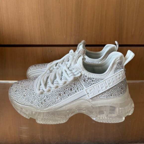 NWB Steve Madden Maxima White Rhinestone Sneakers - Size 7 - Picture 2 of 11